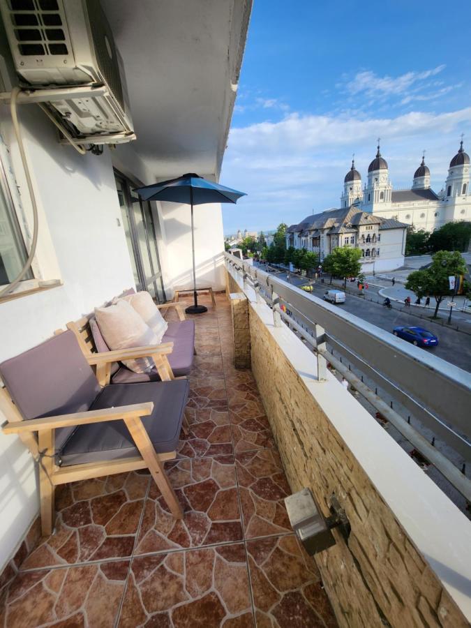 Stefan Cel Mare Boulevard Pedestrian Street Palas Iasi Exteriör bild
