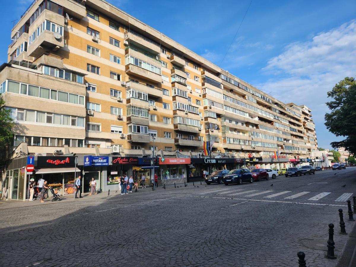 Stefan Cel Mare Boulevard Pedestrian Street Palas Iasi Exteriör bild